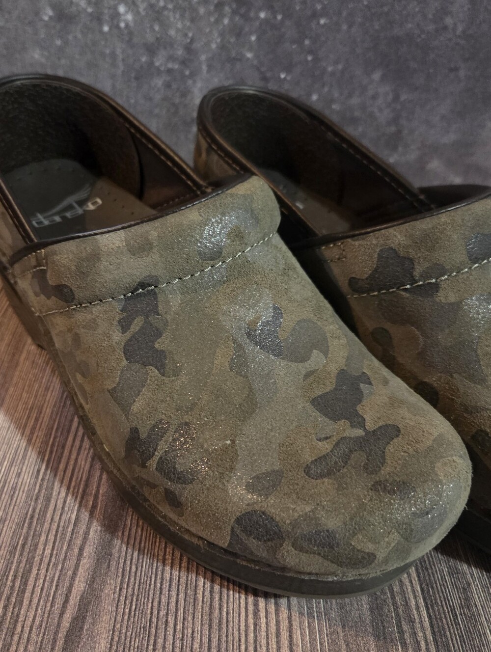 Dansko Professional Camo Suede Clogs Olive Green Camouflage Slip On Shoes 36